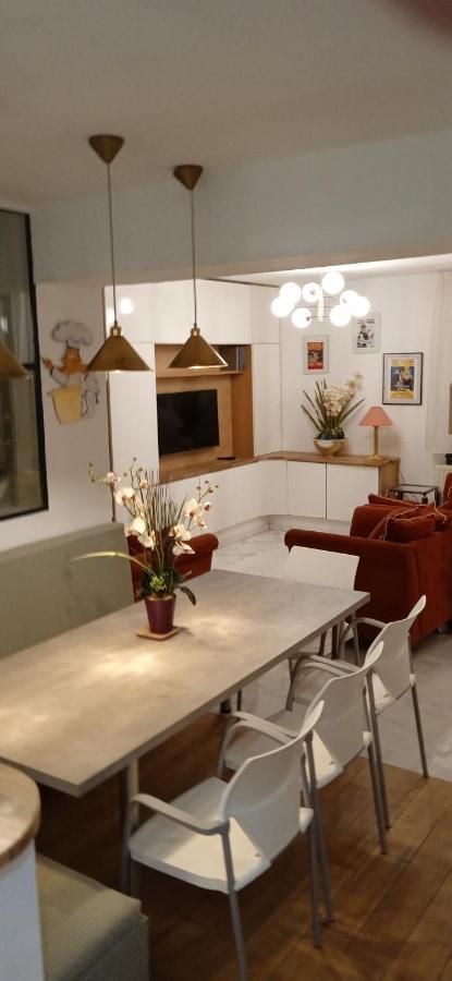 Liege 4420 Rue Jean Jaures 45 Grande Maison Joyeuse Avec Terrasse 30M2 Pour 8 Personnes Maximum Saint-Nicolas  Eksteriør billede