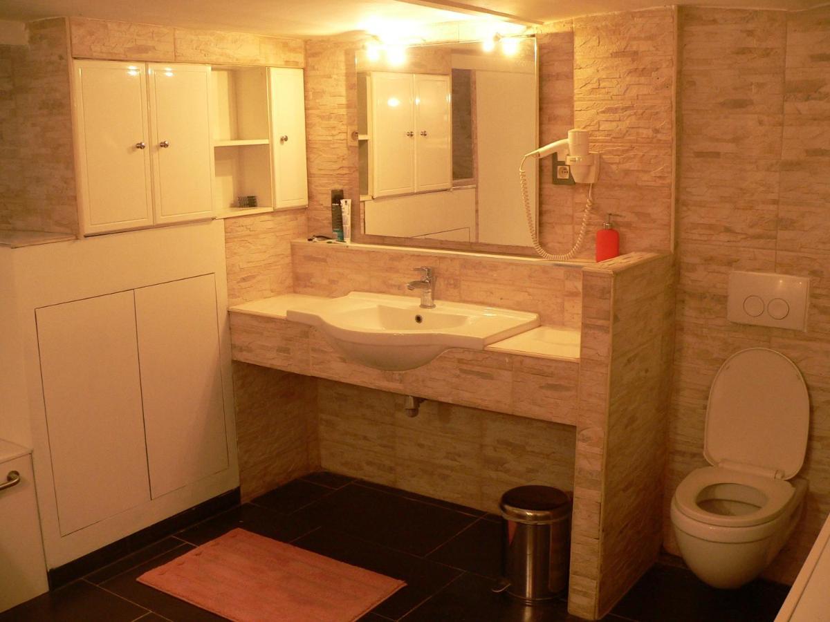 Liege 4420 Rue Jean Jaures 45 Grande Maison Joyeuse Avec Terrasse 30M2 Pour 8 Personnes Maximum Saint-Nicolas  Eksteriør billede