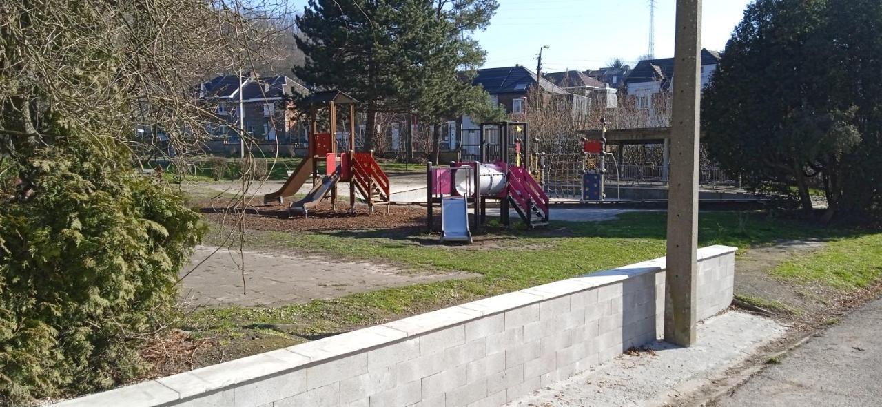 Liege 4420 Rue Jean Jaures 45 Grande Maison Joyeuse Avec Terrasse 30M2 Pour 8 Personnes Maximum Saint-Nicolas  Eksteriør billede