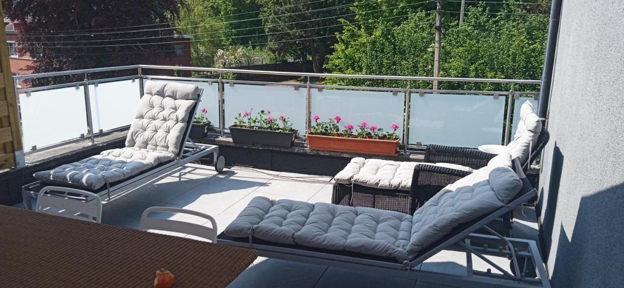 Liege 4420 Rue Jean Jaures 45 Grande Maison Joyeuse Avec Terrasse 30M2 Pour 8 Personnes Maximum Saint-Nicolas  Eksteriør billede